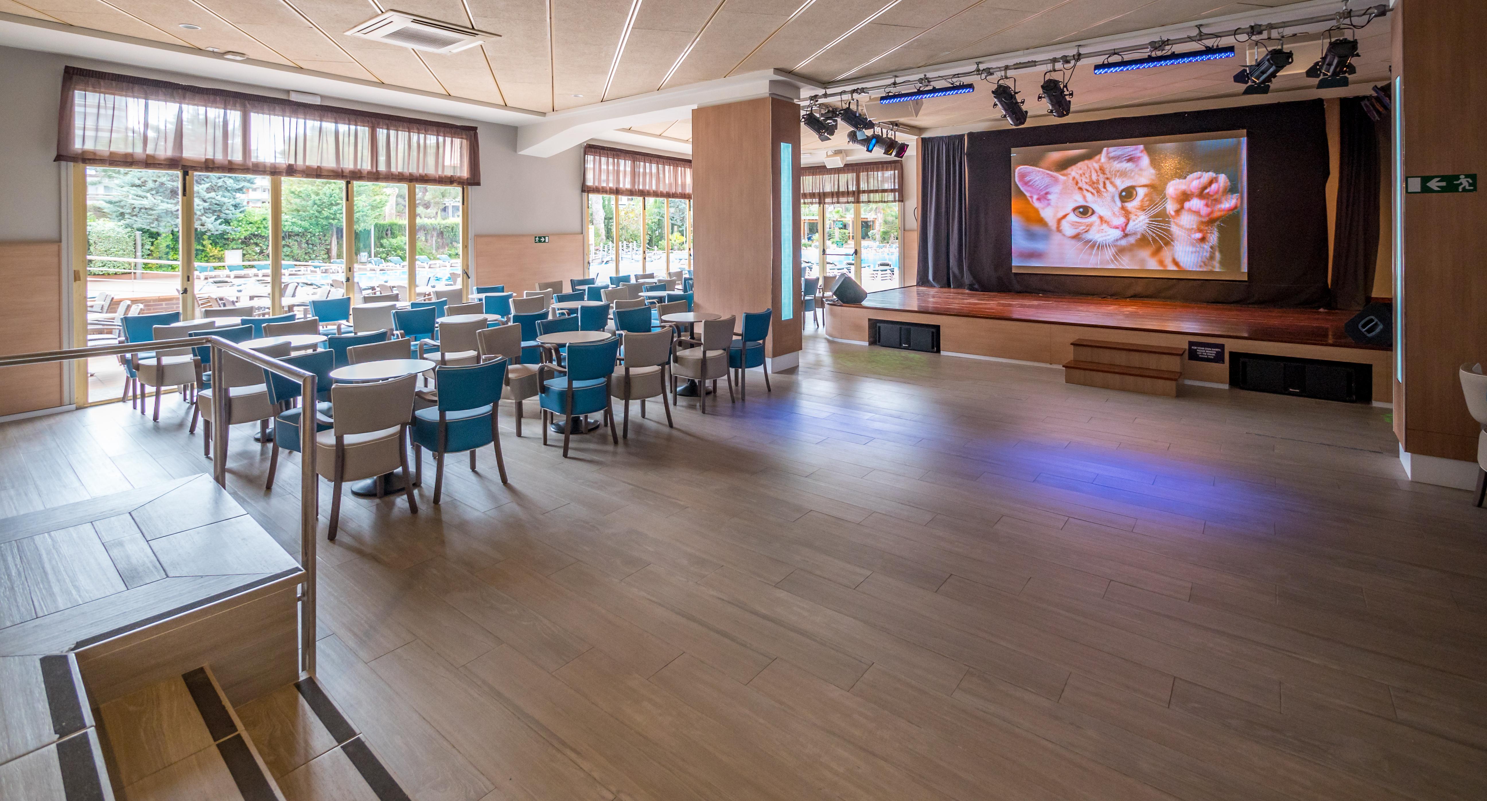 Golden Avenida Family Suites 4* 살루 외부 사진