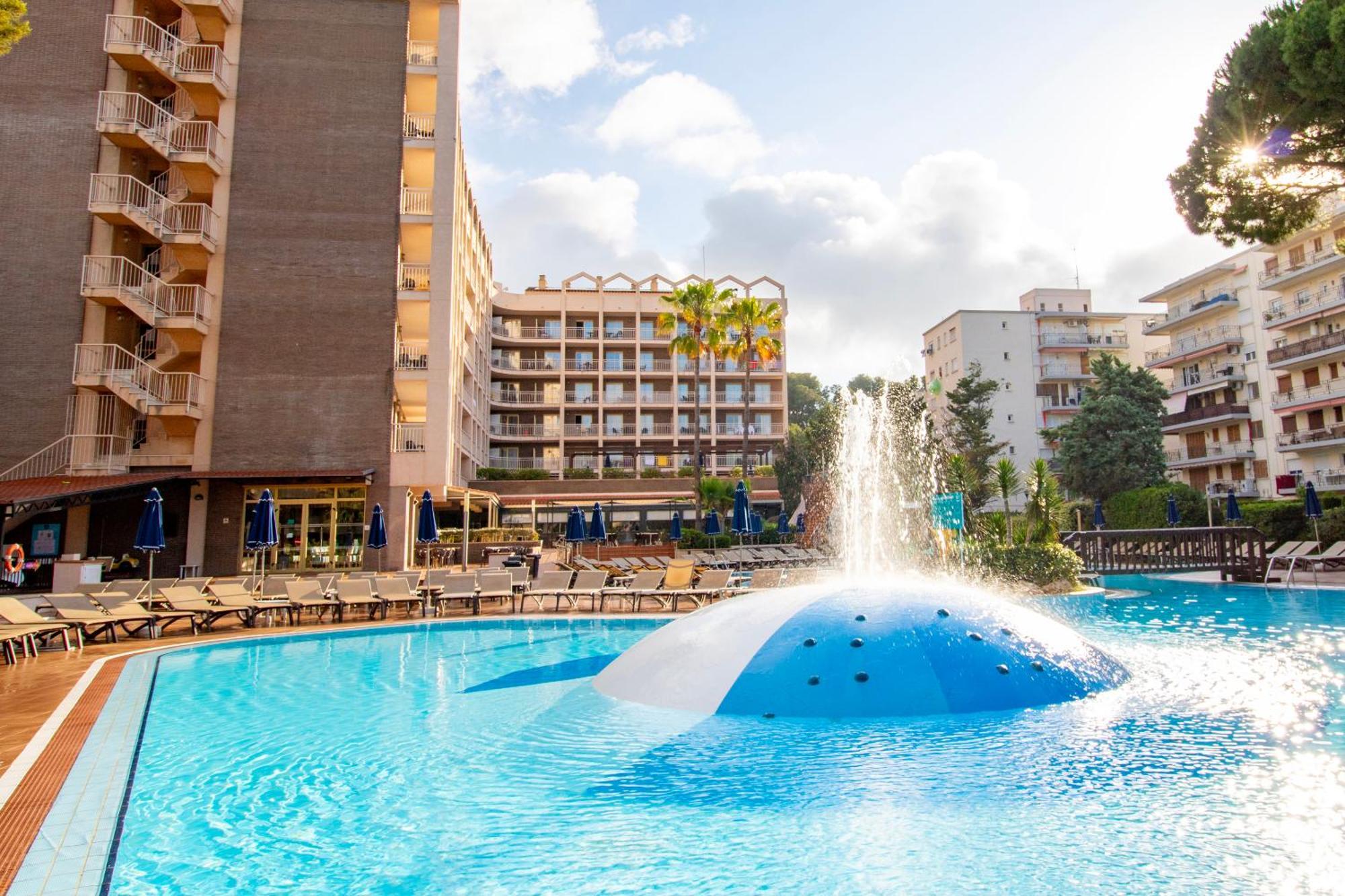 Golden Avenida Family Suites 4* 살루 외부 사진