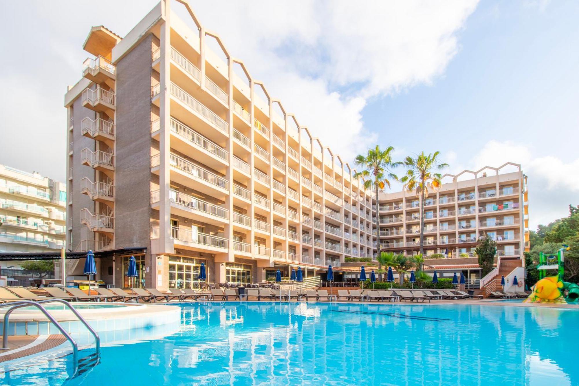 Golden Avenida Family Suites 4* 살루 외부 사진