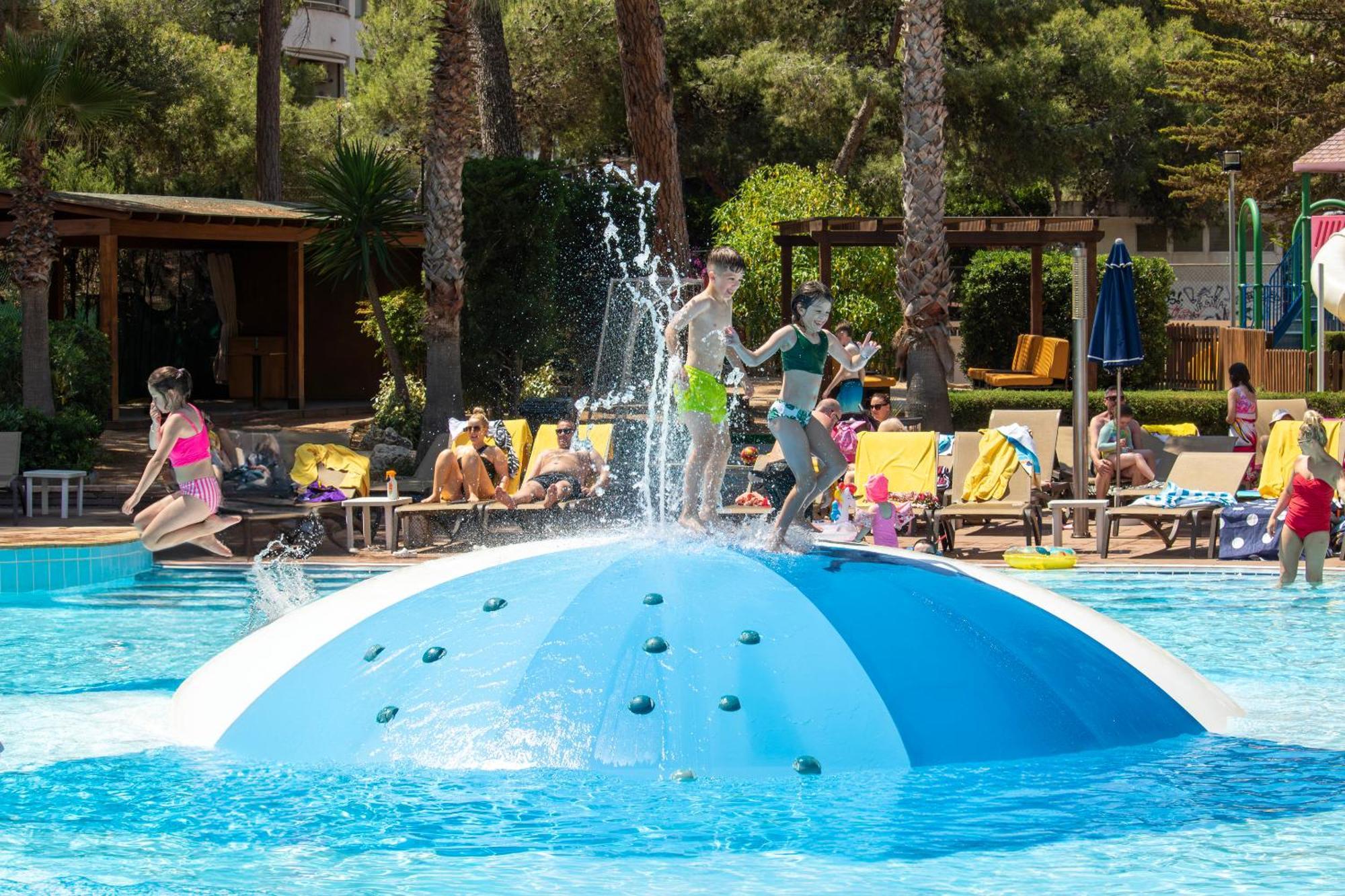 Golden Avenida Family Suites 4* 살루 외부 사진