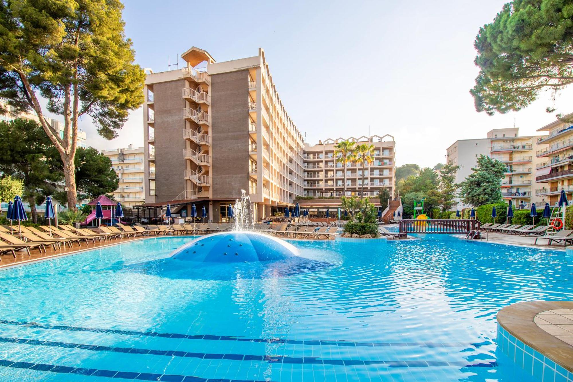 Golden Avenida Family Suites 4* 살루 외부 사진