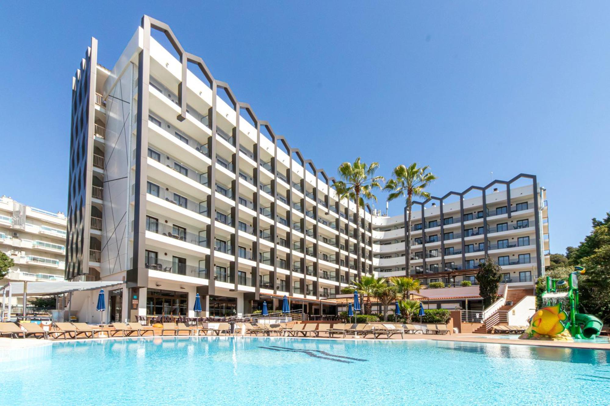 Golden Avenida Family Suites 4* 살루 외부 사진